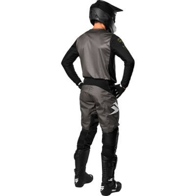 00007056(4)